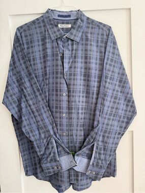Tommy Bahama L/S Bottom Down Shirt.  Size XXL